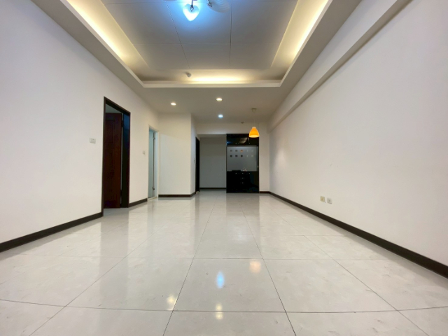 泰山買房賣屋十八甲正中心三房車,新北市泰山區仁愛路