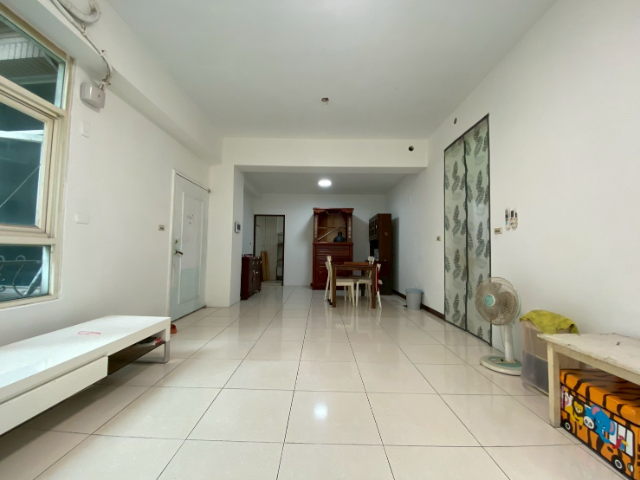 泰山買房賣屋18甲旁低公設採光美4房,新北市泰山區楓樹街