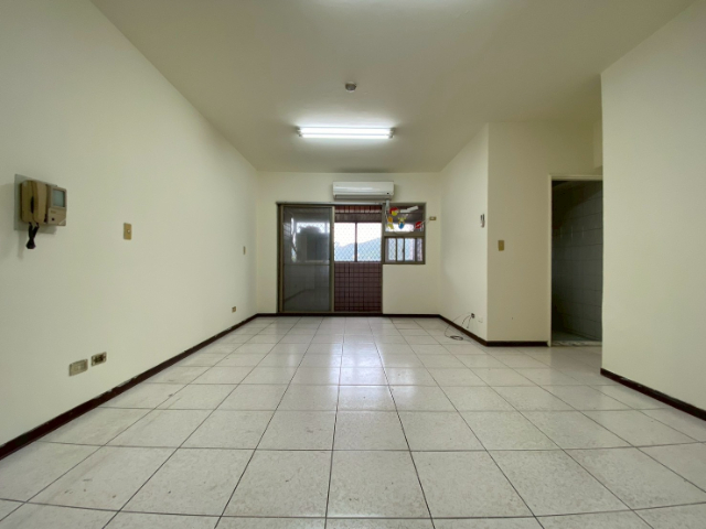 泰山買房賣屋低公設採光電梯三房,新北市泰山區泰林路二段