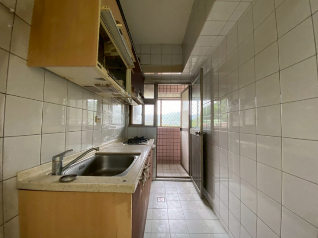 泰山買房賣屋低公設採光電梯三房,新北市泰山區泰林路二段