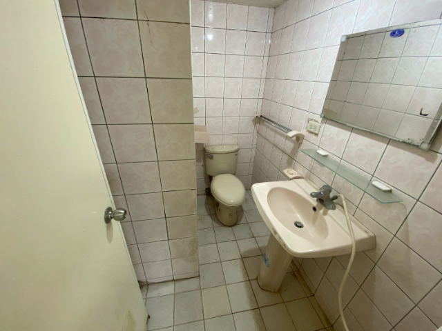 泰山買房賣屋低公設採光電梯三房,新北市泰山區泰林路二段