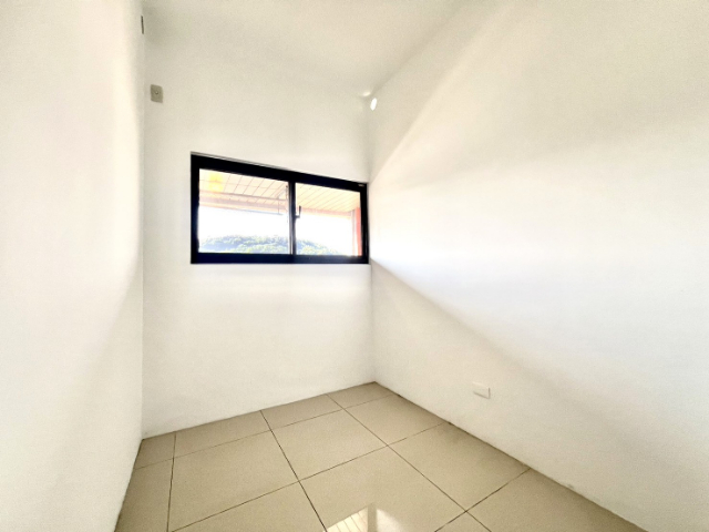 五股買房賣屋漢特綠邸稀有山景邊間三房,新北市五股區凌雲路一段