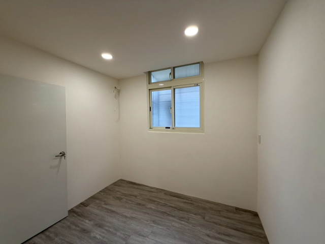 泰山買房賣屋低總價全新裝潢美3房,新北市泰山區明志路二段