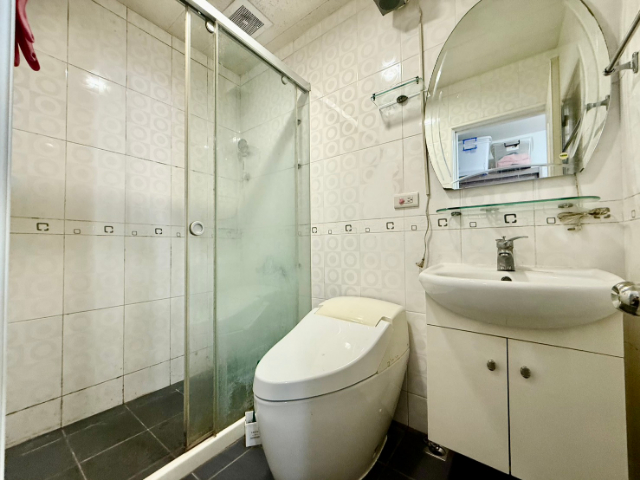 泰山買房賣屋邊間採光機能佳美寓,新北市泰山區明志路二段