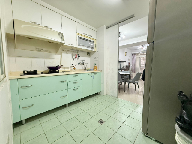 泰山買房賣屋邊間採光機能佳美寓,新北市泰山區明志路二段