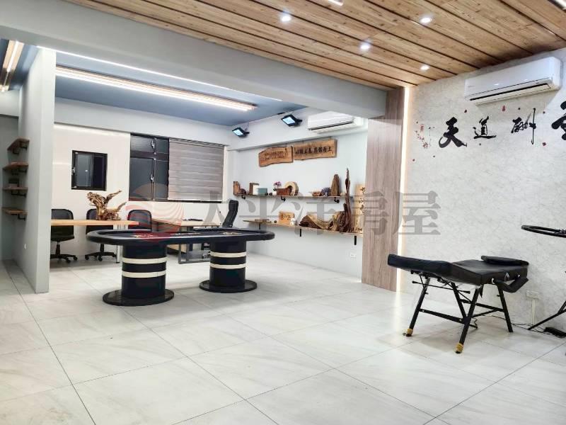 五股買房賣屋稀有挑高氣派美裝潢透天,新北市五股區中興路二段