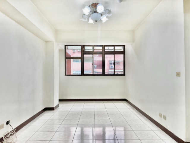 五股買房賣屋溫馨電梯2房首購宅,新北市五股區成泰路一段