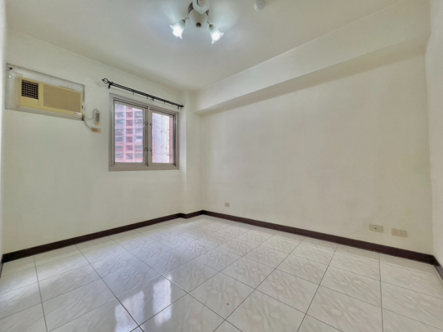 五股買房賣屋溫馨電梯2房首購宅,新北市五股區成泰路一段