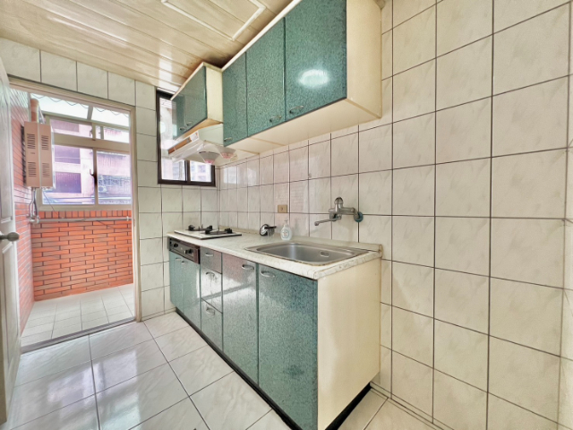 五股買房賣屋溫馨電梯2房首購宅,新北市五股區成泰路一段