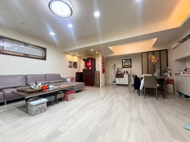 泰山買房賣屋羅浮美裝四房車,新北市泰山區仁愛路