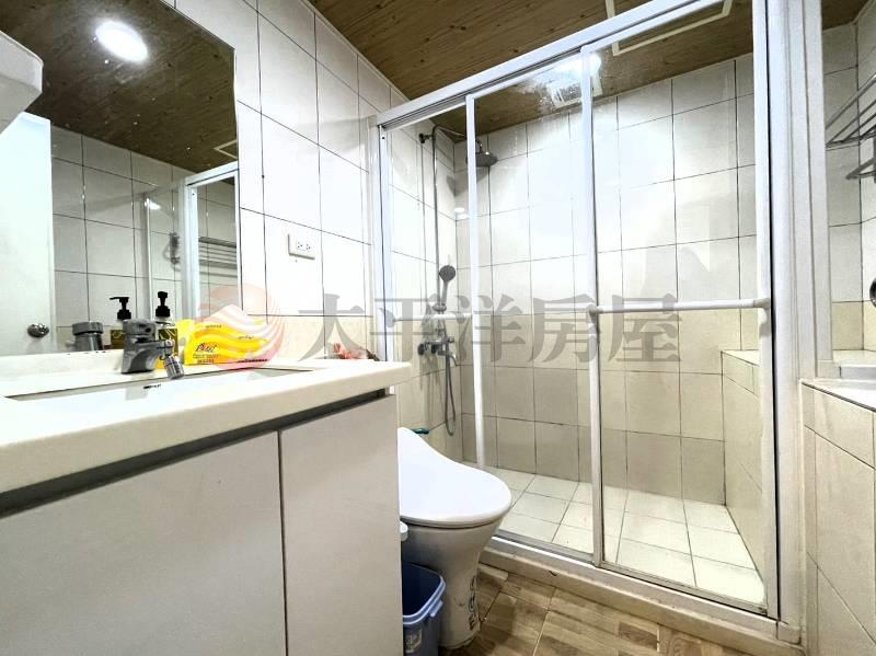 泰山買房賣屋中央獨享邊間方正兩房,新北市泰山區中央路