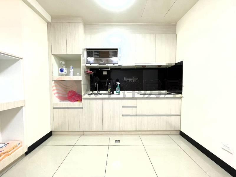 泰山買房賣屋中央獨享邊間方正兩房,新北市泰山區中央路