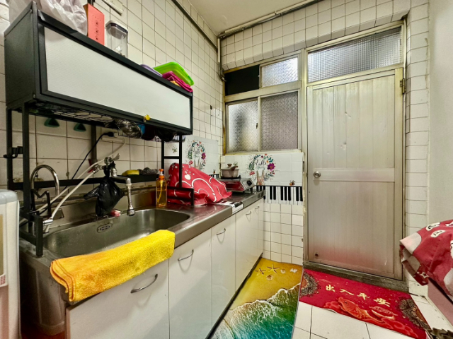 雙捷運邊間採光前後陽台三樓美寓,新北市新莊區天祥街