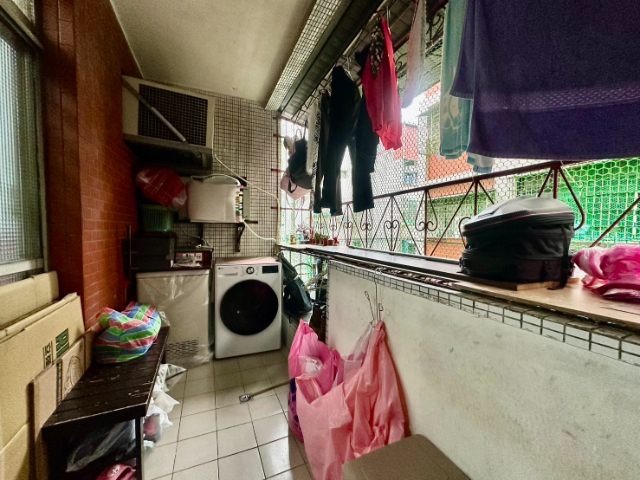 雙捷運邊間採光前後陽台三樓美寓,新北市新莊區天祥街