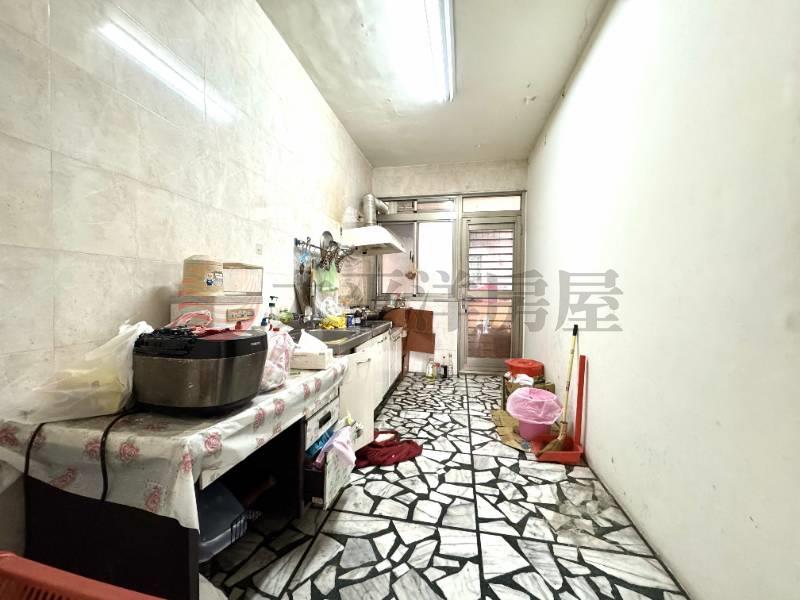 泰山買房賣屋醒吾邊間明亮三樓公寓,新北市林口區自強三街