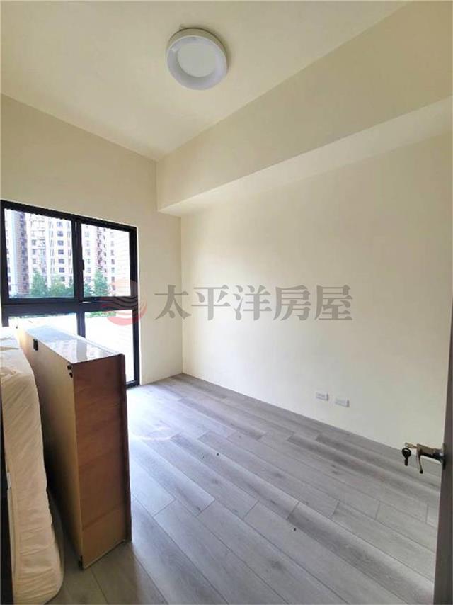 五股買房賣屋新屋春城家稀有邊間美屋,新北市五股區新城六路