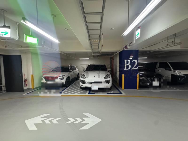 五股買房賣屋新屋春城家稀有邊間美屋,新北市五股區新城六路