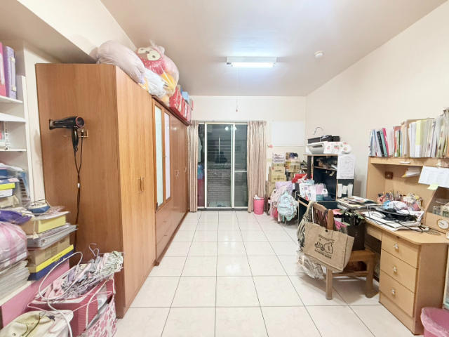 五股買房賣屋近蘆洲大空間電梯五房車,新北市五股區天乙路