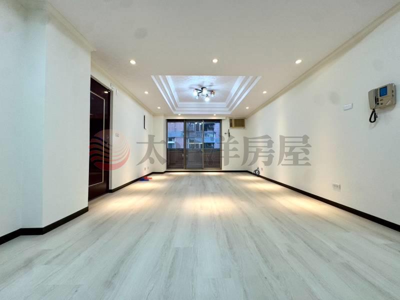 泰山買房賣屋低公設電梯儒林三房車,新北市泰山區明志路一段