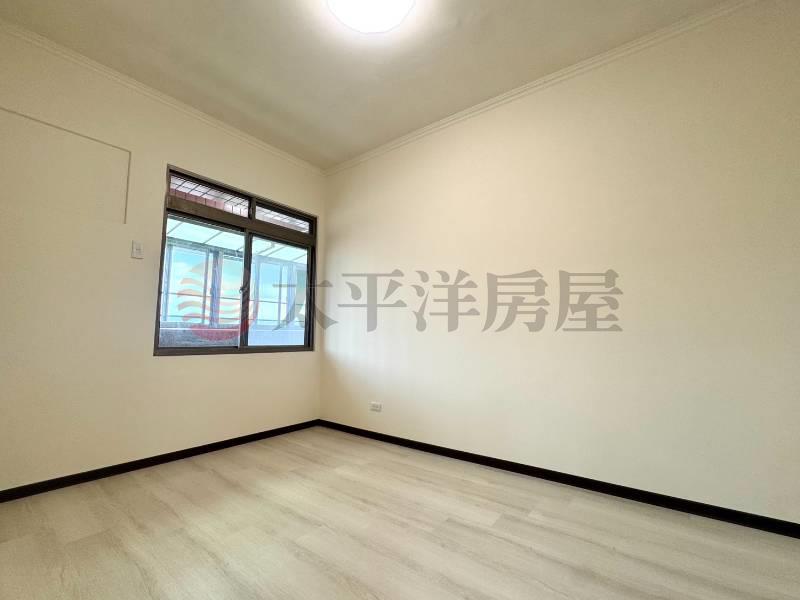 泰山買房賣屋低公設電梯儒林三房車,新北市泰山區明志路一段