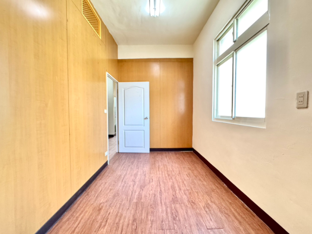 泰山買房賣屋義學旁優質頂佳,新北市泰山區中華街