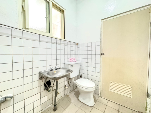 泰山買房賣屋義學旁優質頂佳,新北市泰山區中華街