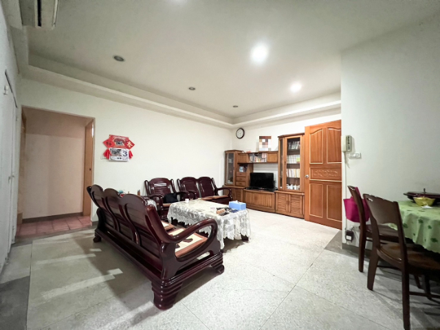 泰山買房賣屋雙拼大空間三代同堂首選,新北市泰山區明志路三段