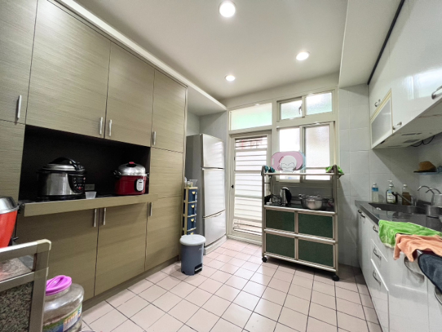 泰山買房賣屋雙拼大空間三代同堂首選,新北市泰山區明志路三段