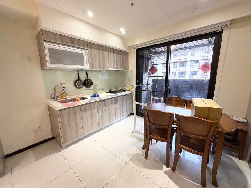 泰山買房賣屋華亞新潤高樓層三房車,桃園市龜山區華亞三路