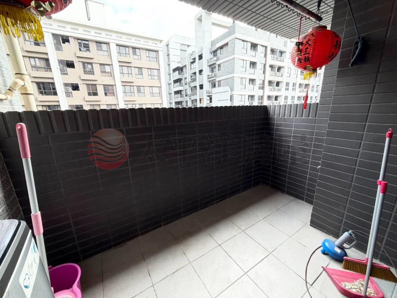 泰山買房賣屋華亞新潤高樓層三房車,桃園市龜山區華亞三路