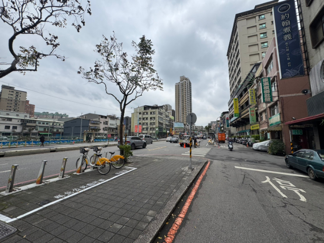 泰山買房賣屋機能豐富低樓層美寓,新北市新莊區中正路