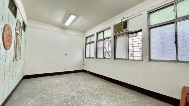 五股買房賣屋鬧區低總價秒殺兩房,新北市五股區西雲路