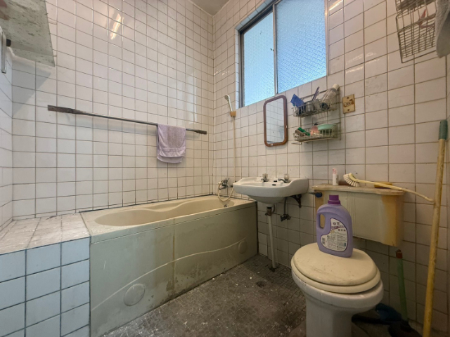 五股買房賣屋鬧區低總價秒殺兩房,新北市五股區西雲路