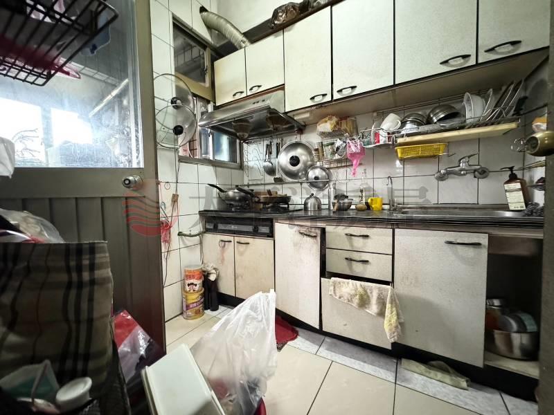 五股買房賣屋台北神話稀有兩房車,新北市五股區成泰路一段