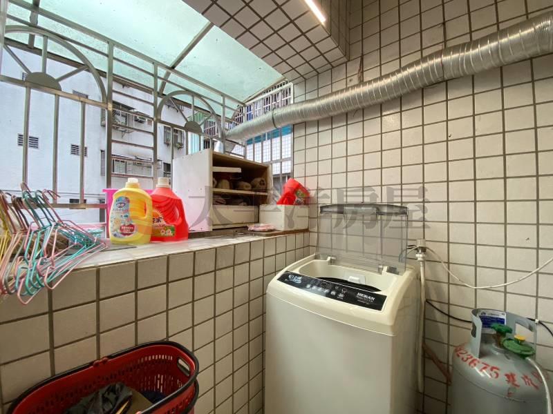 五股買房賣屋低公設御史園方正大三房,新北市五股區御成路