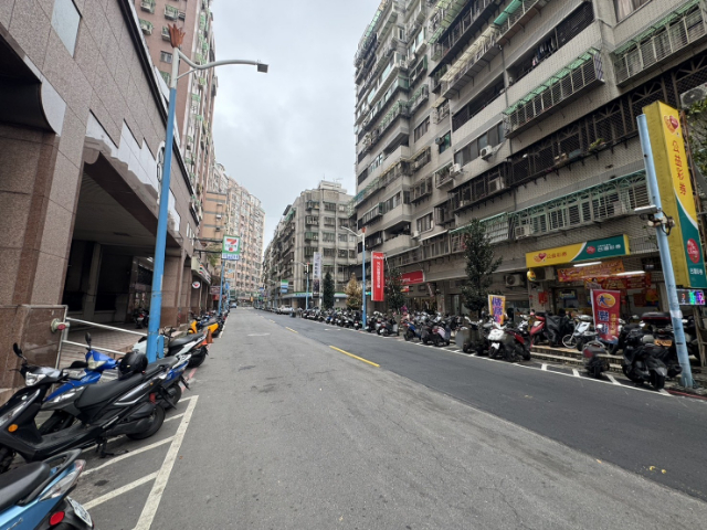 五股買房賣屋幸福大地明亮大兩房,新北市五股區五福路