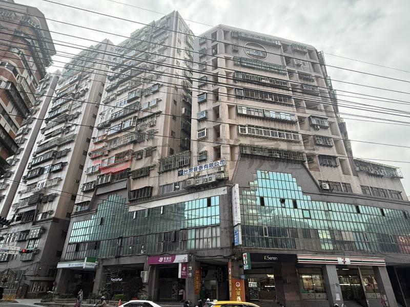 五股買房首購族溫馨景觀屋平車(工業用),新北市五股區成泰路四段