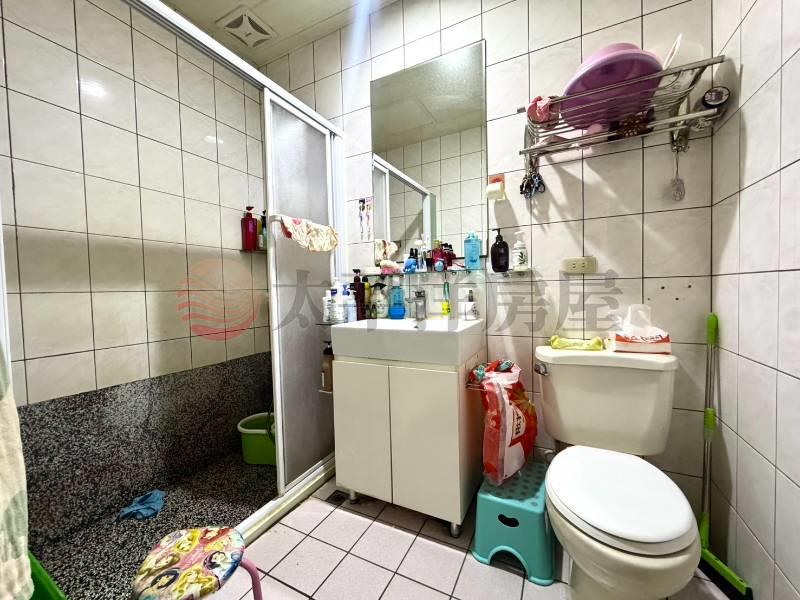 五股買房首購族溫馨景觀屋平車(工業用),新北市五股區成泰路四段