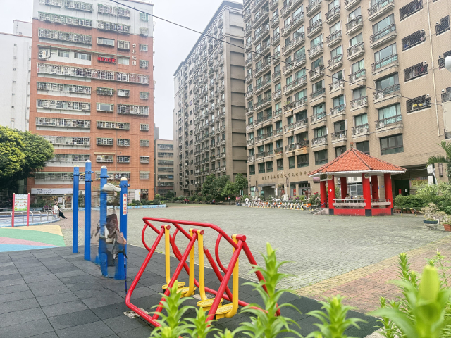 ⭐泰山買房賣屋明志國小旁方正三房,新北市泰山區明志路二段
