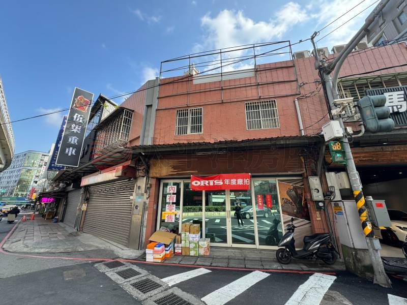 泰山買房賣屋捷運貴和便利乙工廠房,新北市泰山區德安街