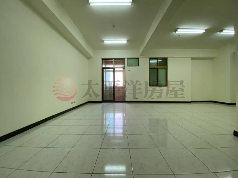 泰山買近雙捷超低公設高度可碩宅(工業用),新北市泰山區貴陽街