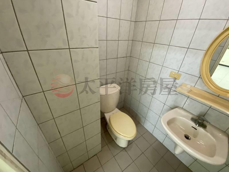 泰山買近雙捷超低公設高度可碩宅(工業用),新北市泰山區貴陽街