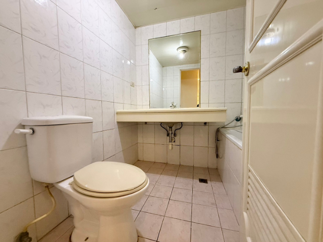 泰山買房賣屋法國愛樂邊間三房,新北市泰山區仁義路