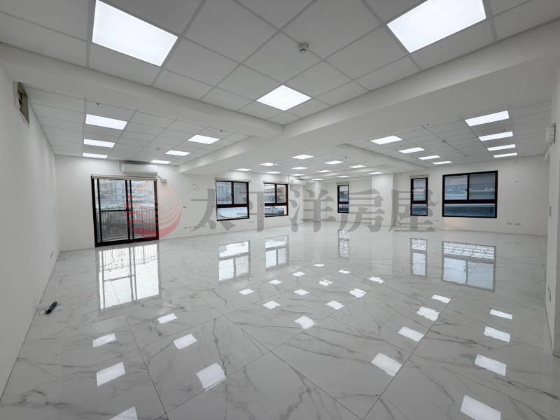 泰山買房賣屋九揚首選近捷運八車位產辦,新北市泰山區明志路三段