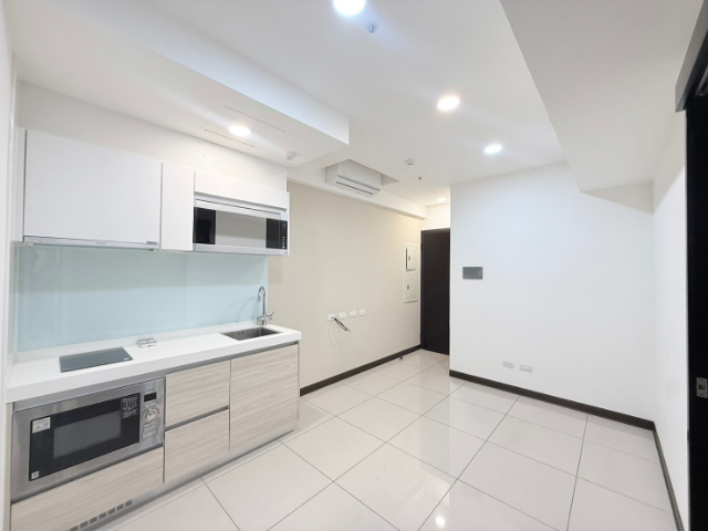 五股買房賣屋天空之邑小資三房車,新北市五股區新五路二段