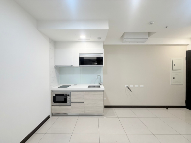 五股買房賣屋天空之邑小資三房車,新北市五股區新五路二段