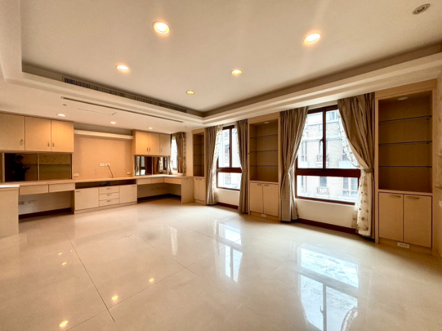 五股買房賣屋水碓百坪電梯御墅,新北市五股區水碓五路