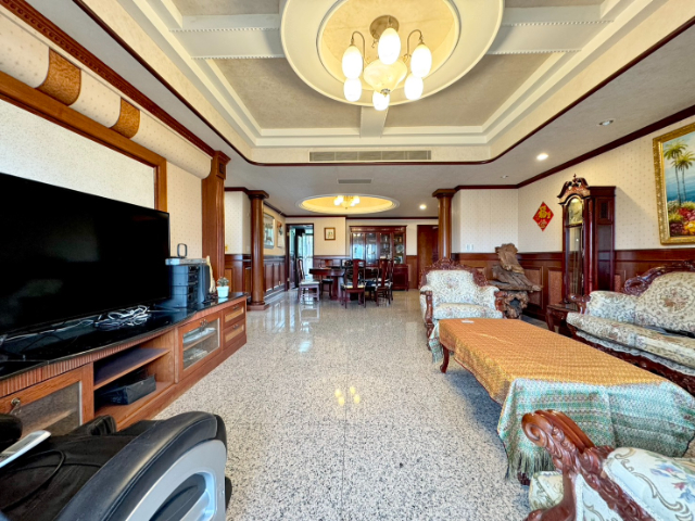 五股買房賣屋雙車位宮廷榮華大四房,新北市五股區成泰路一段