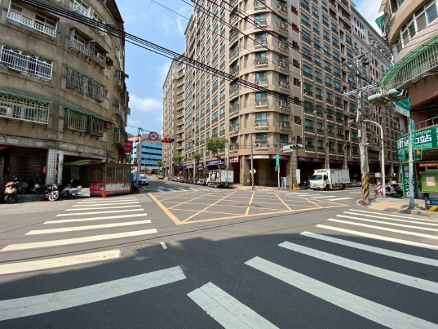 ☀泰山買房賣屋塭仔圳旁潛力三房,新北市泰山區文程路