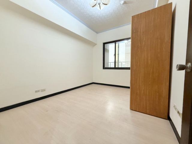 泰山買房賣屋未來塭仔圳邊間可碩四房車,新北市泰山區仁愛路